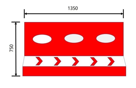 Roto Moulded Products Road Barrier 1350x750mm 3 ثقوب